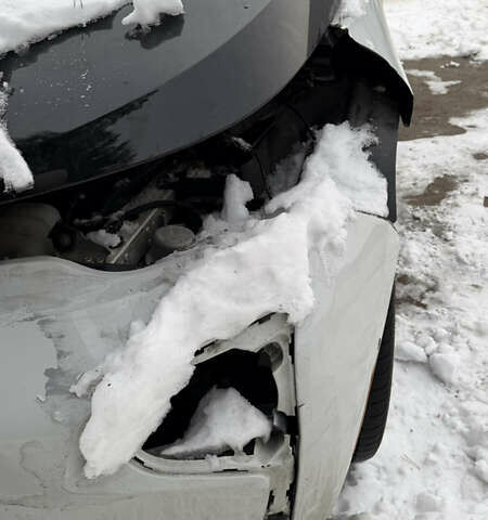 Белый БМВ И3, объемом двигателя 0.7 л и пробегом 157 тыс. км за 9000 $, фото 4 на Automoto.ua