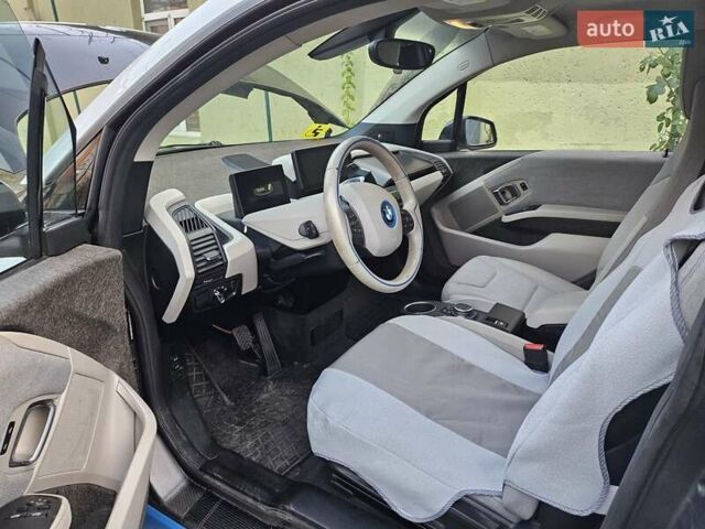 Белый БМВ И3, объемом двигателя 0 л и пробегом 65 тыс. км за 8800 $, фото 1 на Automoto.ua