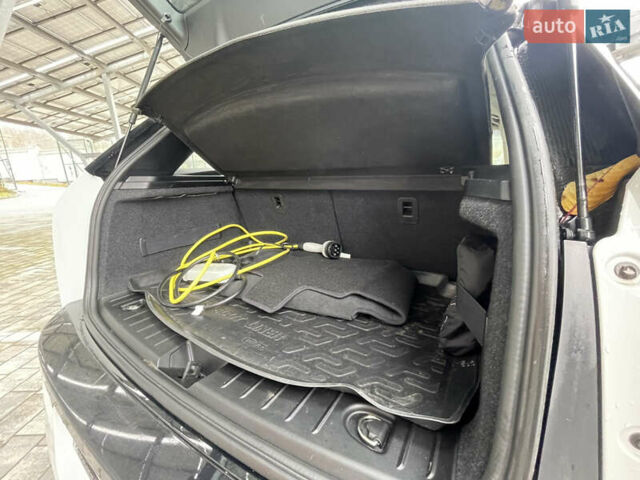 Білий БМВ І3, об'ємом двигуна 0 л та пробігом 169 тис. км за 8254 $, фото 45 на Automoto.ua