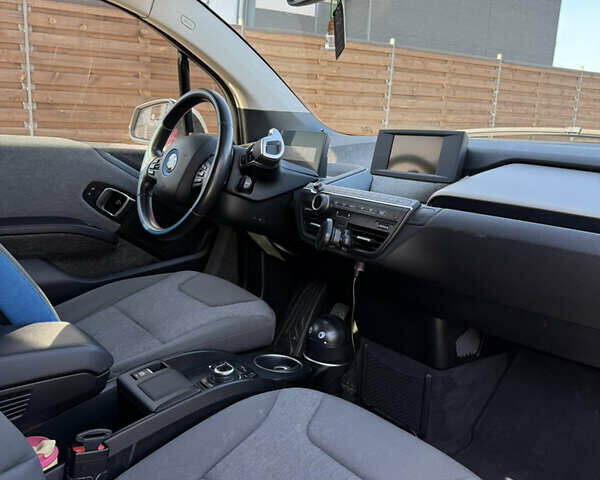 Белый БМВ И3, объемом двигателя 0 л и пробегом 166 тыс. км за 8900 $, фото 7 на Automoto.ua