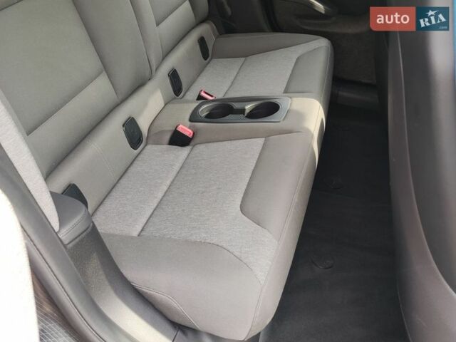 Белый БМВ И3, объемом двигателя 0 л и пробегом 90 тыс. км за 9800 $, фото 11 на Automoto.ua