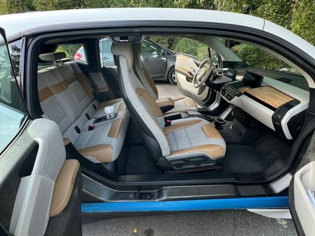 Білий БМВ І3, об'ємом двигуна 0 л та пробігом 62 тис. км за 14100 $, фото 4 на Automoto.ua