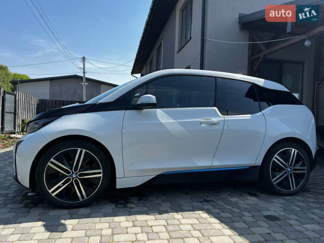 Белый БМВ И3, объемом двигателя 0 л и пробегом 100 тыс. км за 10000 $, фото 1 на Automoto.ua