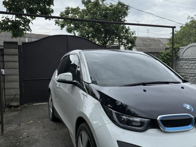 Белый БМВ И3, объемом двигателя 1 л и пробегом 105 тыс. км за 12500 $, фото 1 на Automoto.ua