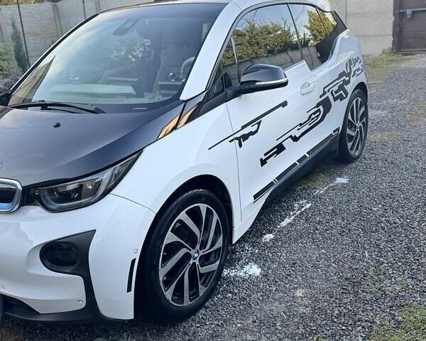 Белый БМВ И3, объемом двигателя 0 л и пробегом 110 тыс. км за 9500 $, фото 3 на Automoto.ua