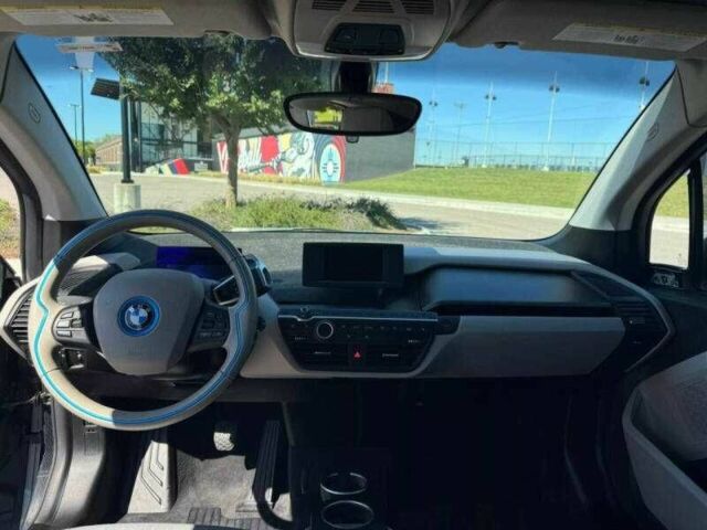 Белый БМВ И3, объемом двигателя 0 л и пробегом 36 тыс. км за 3000 $, фото 10 на Automoto.ua