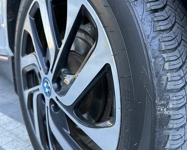 Білий БМВ І3, об'ємом двигуна 0 л та пробігом 119 тис. км за 11350 $, фото 36 на Automoto.ua