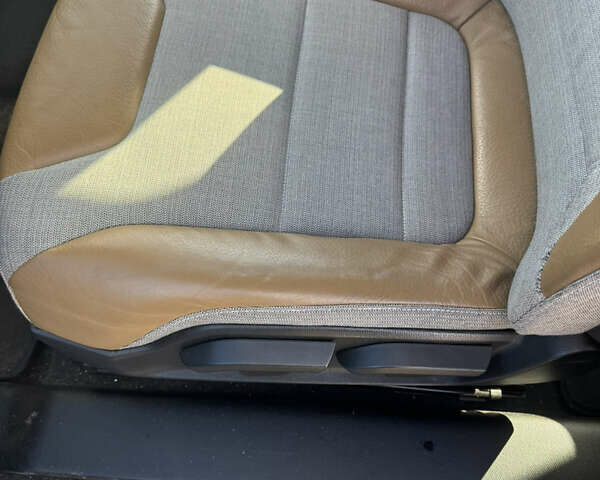 БМВ І3 2016 у Житомирі на Automoto.ua Білий БМВ І3, об'ємом двигуна 0 л та пробігом 130 тис. км за 11000 $, фото 10 на Automoto.ua