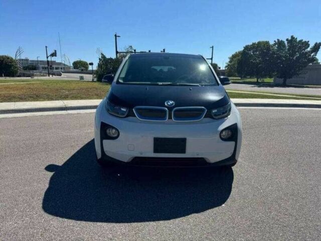 Білий БМВ І3, об'ємом двигуна 0 л та пробігом 36 тис. км за 3000 $, фото 6 на Automoto.ua