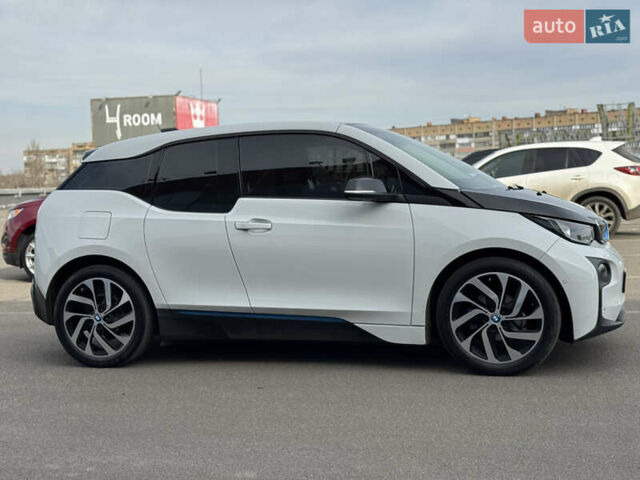 Белый БМВ И3, объемом двигателя 0 л и пробегом 112 тыс. км за 13900 $, фото 4 на Automoto.ua