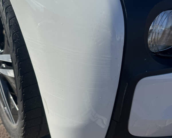 БМВ І3 2016 у Житомирі на Automoto.ua Білий БМВ І3, об'ємом двигуна 0 л та пробігом 130 тис. км за 11000 $, фото 13 на Automoto.ua