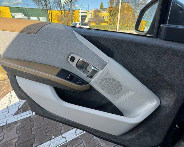 БМВ І3 2016 у Житомирі на Automoto.ua Білий БМВ І3, об'ємом двигуна 0 л та пробігом 130 тис. км за 11000 $, фото 9 на Automoto.ua