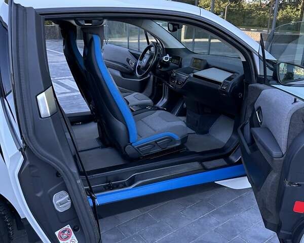 Білий БМВ І3, об'ємом двигуна 0 л та пробігом 119 тис. км за 11350 $, фото 38 на Automoto.ua