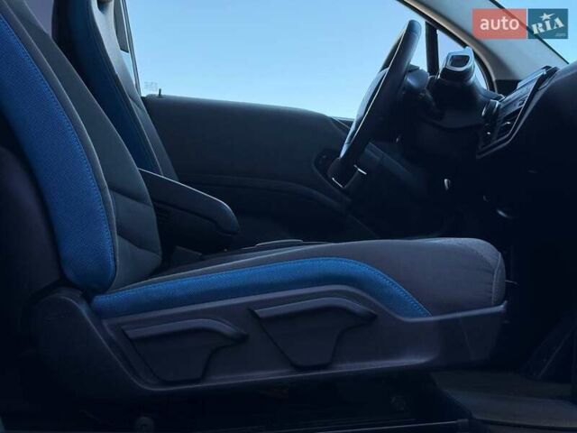 Белый БМВ И3, объемом двигателя 0.65 л и пробегом 105 тыс. км за 15200 $, фото 49 на Automoto.ua