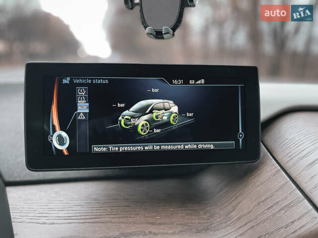 Белый БМВ И3, объемом двигателя 0 л и пробегом 90 тыс. км за 12500 $, фото 24 на Automoto.ua