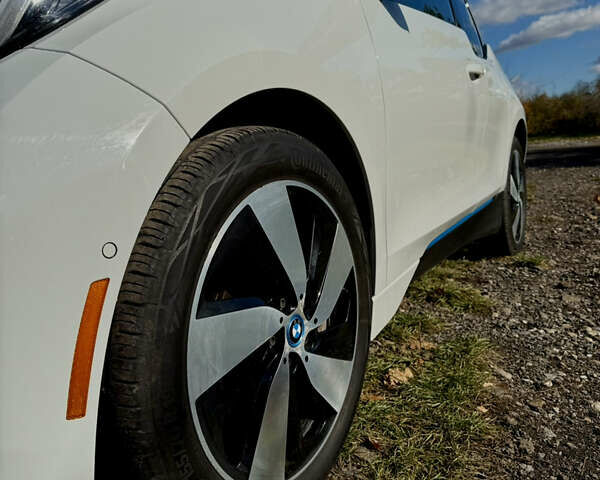 БМВ І3 2016 у Львові на Automoto.ua Білий БМВ І3, об'ємом двигуна 0.65 л та пробігом 69 тис. км за 12999 $, фото 7 на Automoto.ua