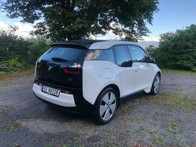 Белый БМВ И3, объемом двигателя 0 л и пробегом 98 тыс. км за 9300 $, фото 3 на Automoto.ua