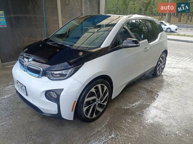 Білий БМВ І3, об'ємом двигуна 0 л та пробігом 93 тис. км за 11400 $, фото 8 на Automoto.ua