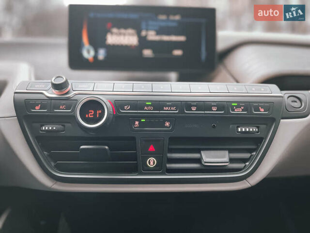 Белый БМВ И3, объемом двигателя 0 л и пробегом 90 тыс. км за 12500 $, фото 26 на Automoto.ua