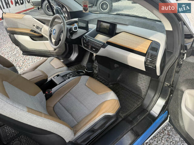 БМВ И3 2016 в Борисполе на Automoto.ua Белый БМВ И3, объемом двигателя 0.65 л и пробегом 92 тыс. км за 12999 $, фото 11 на Automoto.ua