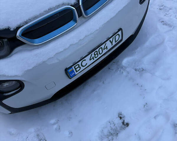Белый БМВ И3, объемом двигателя 0 л и пробегом 148 тыс. км за 10375 $, фото 35 на Automoto.ua