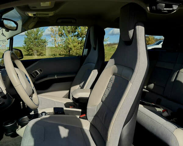 БМВ І3 2016 у Львові на Automoto.ua Білий БМВ І3, об'ємом двигуна 0.65 л та пробігом 69 тис. км за 12999 $, фото 9 на Automoto.ua