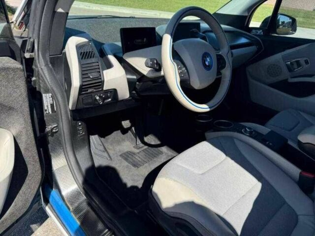 Белый БМВ И3, объемом двигателя 0 л и пробегом 36 тыс. км за 3000 $, фото 8 на Automoto.ua