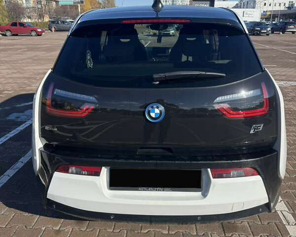 БМВ І3 2016 у Житомирі на Automoto.ua Білий БМВ І3, об'ємом двигуна 0 л та пробігом 130 тис. км за 11000 $, фото 1 на Automoto.ua