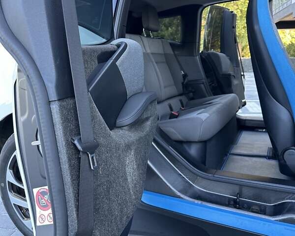 Білий БМВ І3, об'ємом двигуна 0 л та пробігом 119 тис. км за 11350 $, фото 40 на Automoto.ua