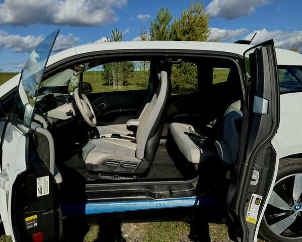 БМВ І3 2016 у Львові на Automoto.ua Білий БМВ І3, об'ємом двигуна 0.65 л та пробігом 69 тис. км за 12999 $, фото 8 на Automoto.ua