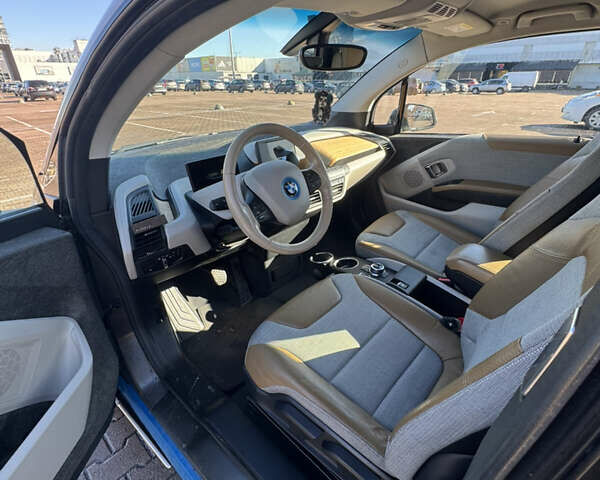 БМВ І3 2016 у Житомирі на Automoto.ua Білий БМВ І3, об'ємом двигуна 0 л та пробігом 130 тис. км за 11000 $, фото 6 на Automoto.ua