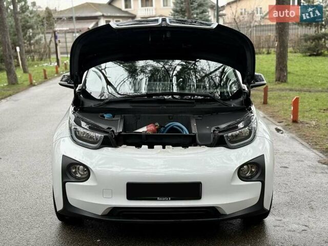 Белый БМВ И3, объемом двигателя 0 л и пробегом 58 тыс. км за 12999 $, фото 56 на Automoto.ua