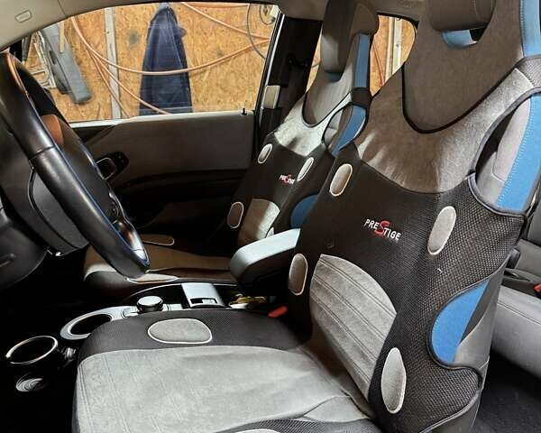 Белый БМВ И3, объемом двигателя 0 л и пробегом 108 тыс. км за 15300 $, фото 9 на Automoto.ua