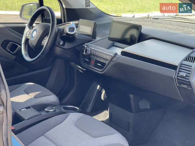 Белый БМВ И3, объемом двигателя 0 л и пробегом 29 тыс. км за 13999 $, фото 31 на Automoto.ua