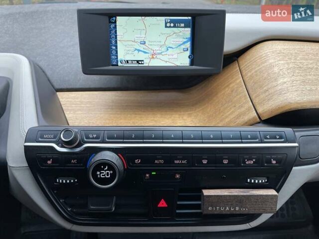 Белый БМВ И3, объемом двигателя 0 л и пробегом 67 тыс. км за 11999 $, фото 39 на Automoto.ua