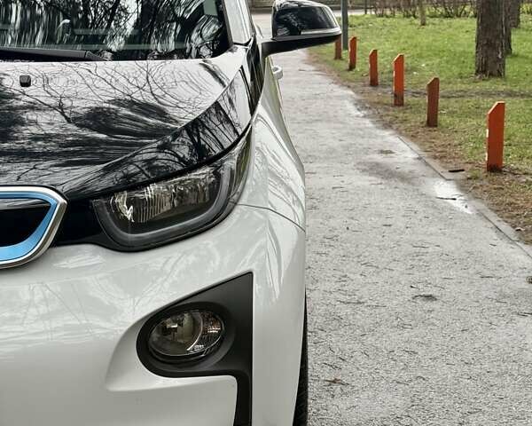 Белый БМВ И3, объемом двигателя 0 л и пробегом 58 тыс. км за 12999 $, фото 13 на Automoto.ua
