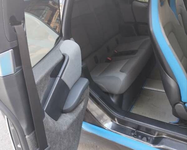 Белый БМВ И3, объемом двигателя 0 л и пробегом 92 тыс. км за 13500 $, фото 5 на Automoto.ua