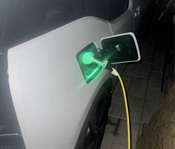 Білий БМВ І3, об'ємом двигуна 0 л та пробігом 53 тис. км за 23000 $, фото 3 на Automoto.ua