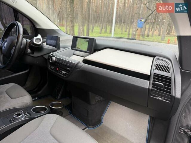 Белый БМВ И3, объемом двигателя 0 л и пробегом 58 тыс. км за 13750 $, фото 26 на Automoto.ua