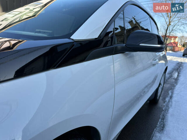 Білий БМВ І3, об'ємом двигуна 0 л та пробігом 73 тис. км за 15500 $, фото 8 на Automoto.ua