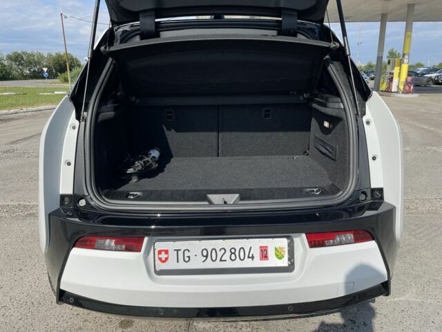 Белый БМВ И3, объемом двигателя 0 л и пробегом 29 тыс. км за 13999 $, фото 10 на Automoto.ua