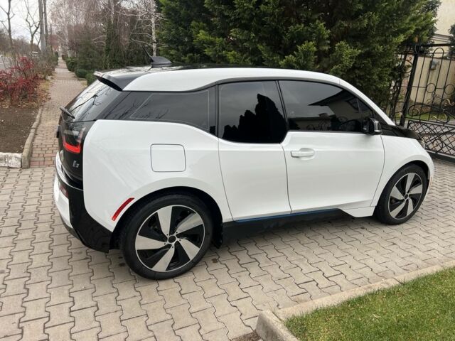 Білий БМВ І3, об'ємом двигуна 0 л та пробігом 120 тис. км за 12800 $, фото 3 на Automoto.ua