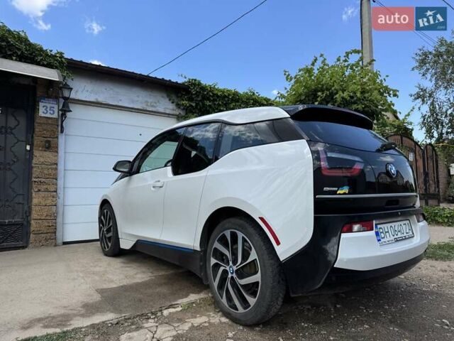 Белый БМВ И3, объемом двигателя 0 л и пробегом 108 тыс. км за 15300 $, фото 5 на Automoto.ua
