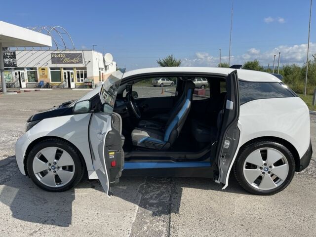 Белый БМВ И3, объемом двигателя 0 л и пробегом 29 тыс. км за 13999 $, фото 13 на Automoto.ua