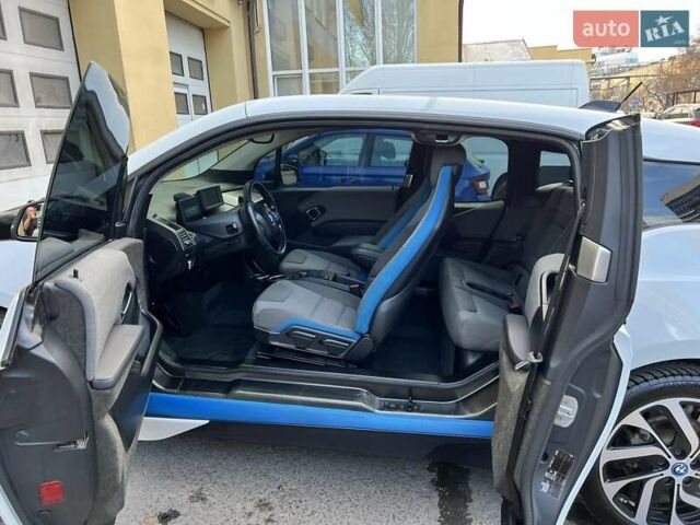 Белый БМВ И3, объемом двигателя 0.65 л и пробегом 220 тыс. км за 17000 $, фото 1 на Automoto.ua