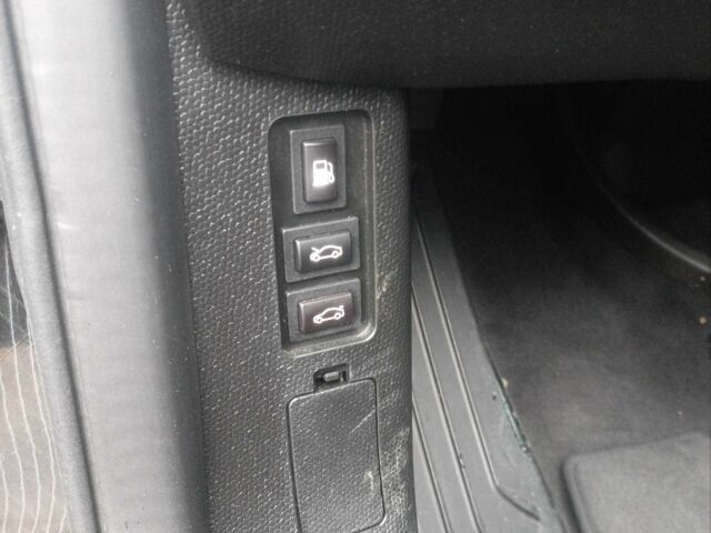 Белый БМВ И3, объемом двигателя 0 л и пробегом 108 тыс. км за 17900 $, фото 15 на Automoto.ua