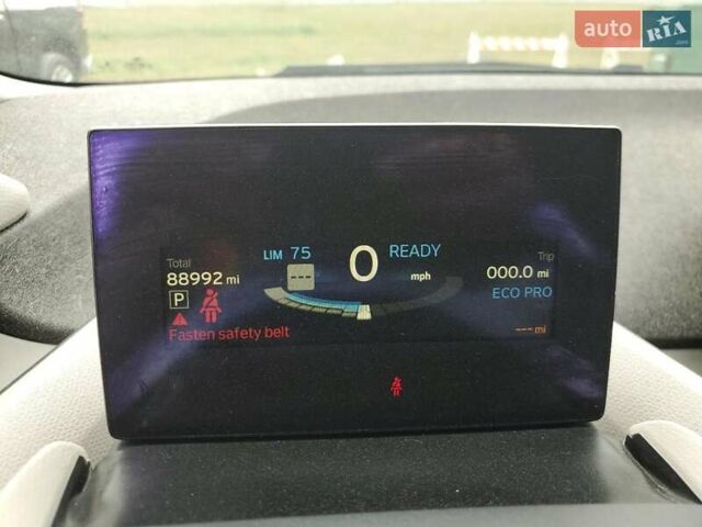 Белый БМВ И3, объемом двигателя 0.7 л и пробегом 150 тыс. км за 2550 $, фото 10 на Automoto.ua