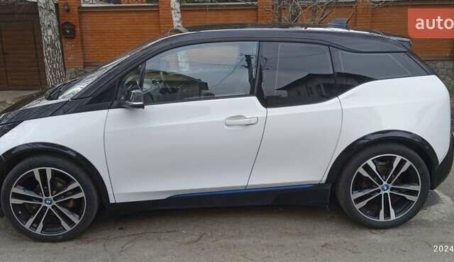 Белый БМВ И3, объемом двигателя 0 л и пробегом 115 тыс. км за 13100 $, фото 1 на Automoto.ua