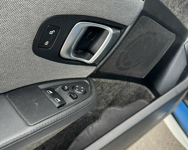 Білий БМВ І3, об'ємом двигуна 0.65 л та пробігом 99 тис. км за 21000 $, фото 9 на Automoto.ua