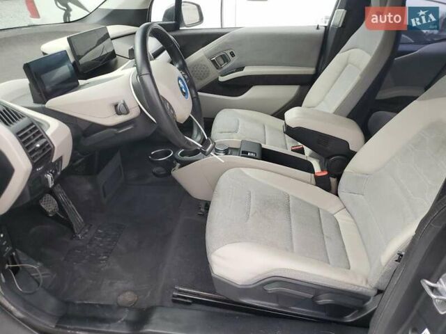Белый БМВ И3, объемом двигателя 0.7 л и пробегом 150 тыс. км за 2550 $, фото 6 на Automoto.ua